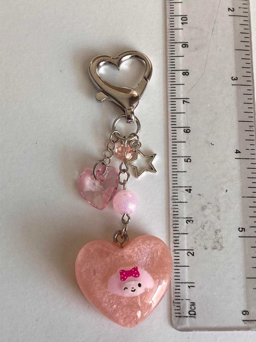 brelok my melody sanrio żywica serduszko breloczek hello kitty