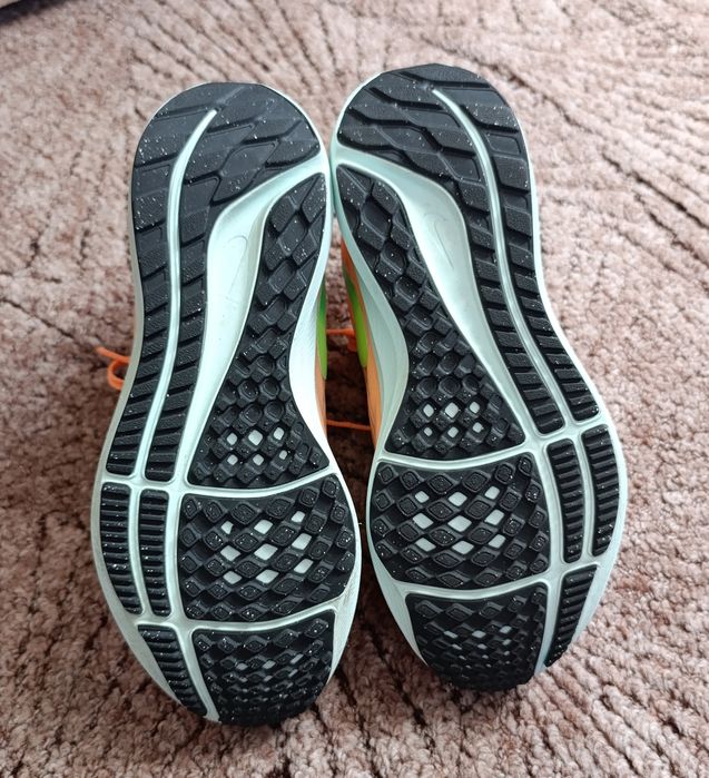 Кросівки жіночі Nike Air Zoom Pegasus 39  оригінал