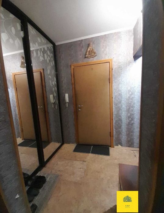 Продам 2-х кімнатну квартиру