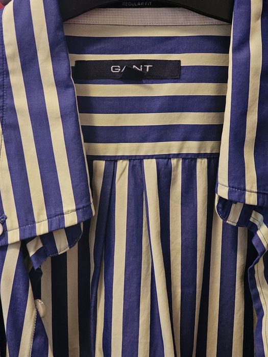 Camisa Gant  azul e branca
