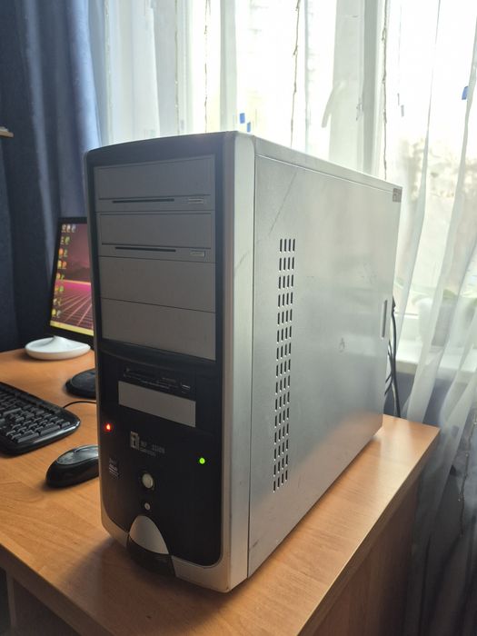 Компьютер / Клавиатура / Монитор - Набор