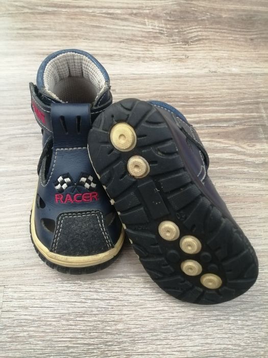 Sandałki dziecięce Kawat