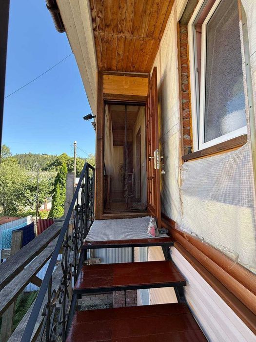 Продається дворівнева квартира смт Путила, вул. Українська