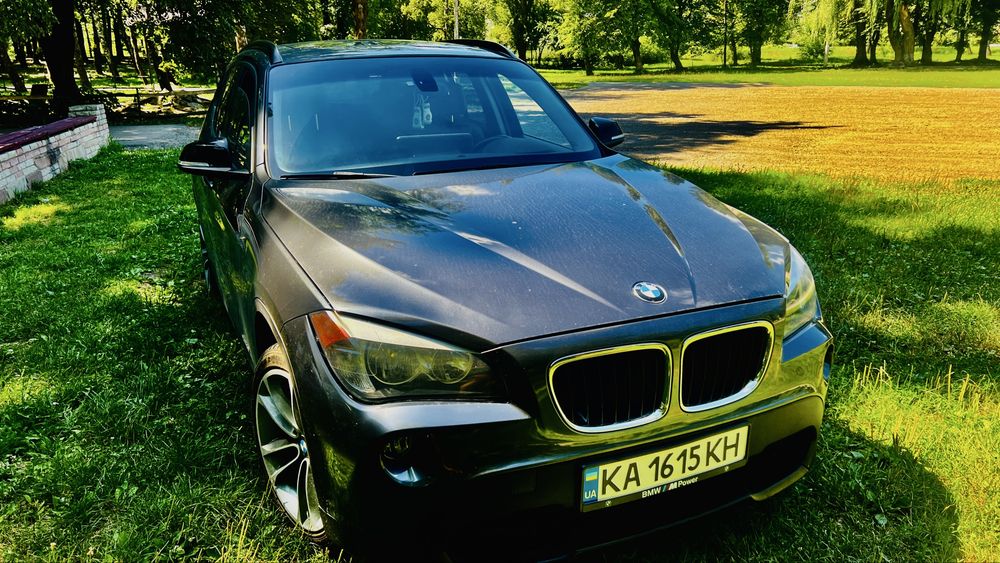 Продам BMW  X 1 в ідеально у стані або на обмін ( ьіле/ чорне) авто