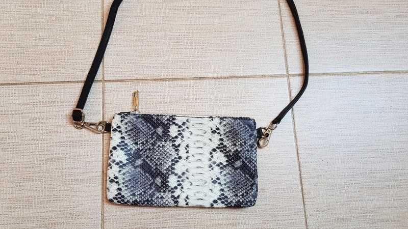 mała skórzana torebka -kopertówka wężowa skóra Borse in Pelle