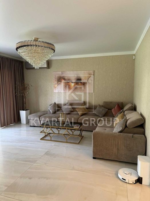 Продаж двоповерхового будинку в елітному районі лісової Бучі, 10 сот.