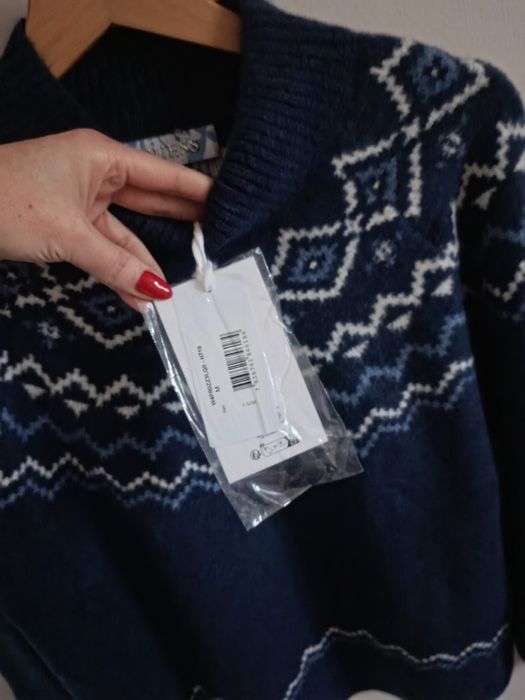 Sweter niebieski wzór scandi pólgolf premium  Guess 38 pudełkowy