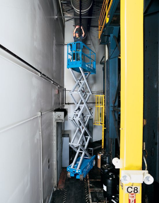 ОРЕНДА підйомників для робіт на висоті, (ножичні, колінчасті)