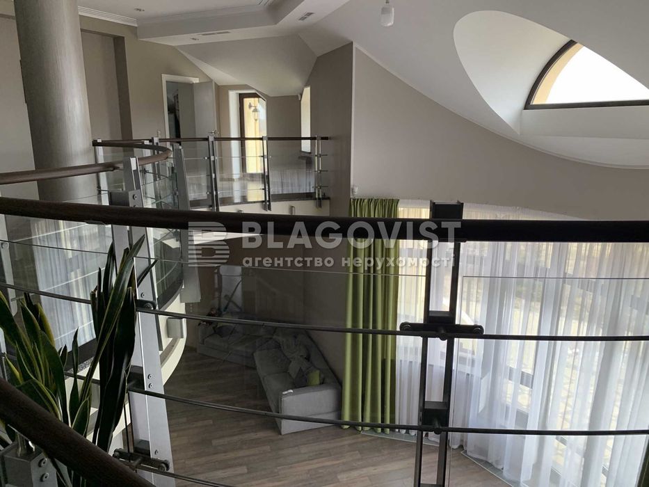 Без%! Продаж будинку напівострові ! Вихід на Затоку Дніпра  ! 560 кв