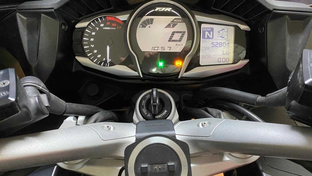 Yamaha FJR 1300 (2013) – 52.000 km – Full Extras – Oportunidade