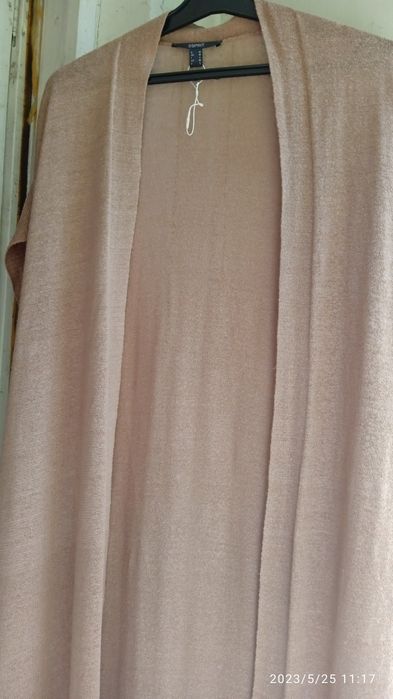 Продам длинную накидку-жилетку