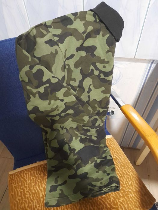 Кофты мілітарі камуфляж "дубок"