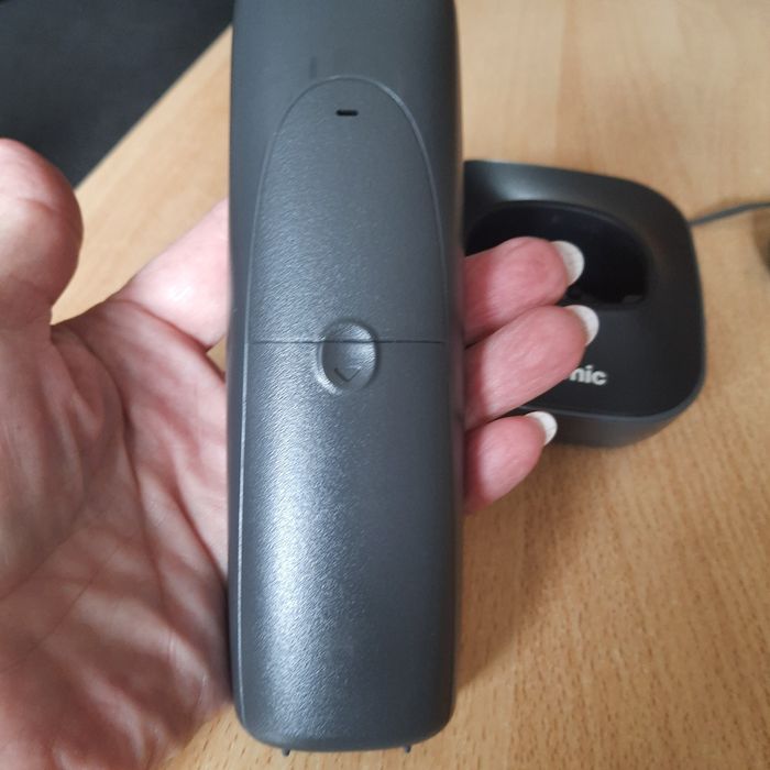 Телефон Dect Panasonic KX-TG1611UAH Grey