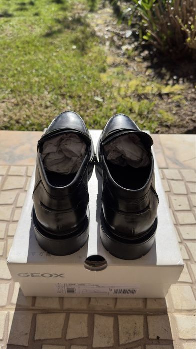 Sapatos formais Geox