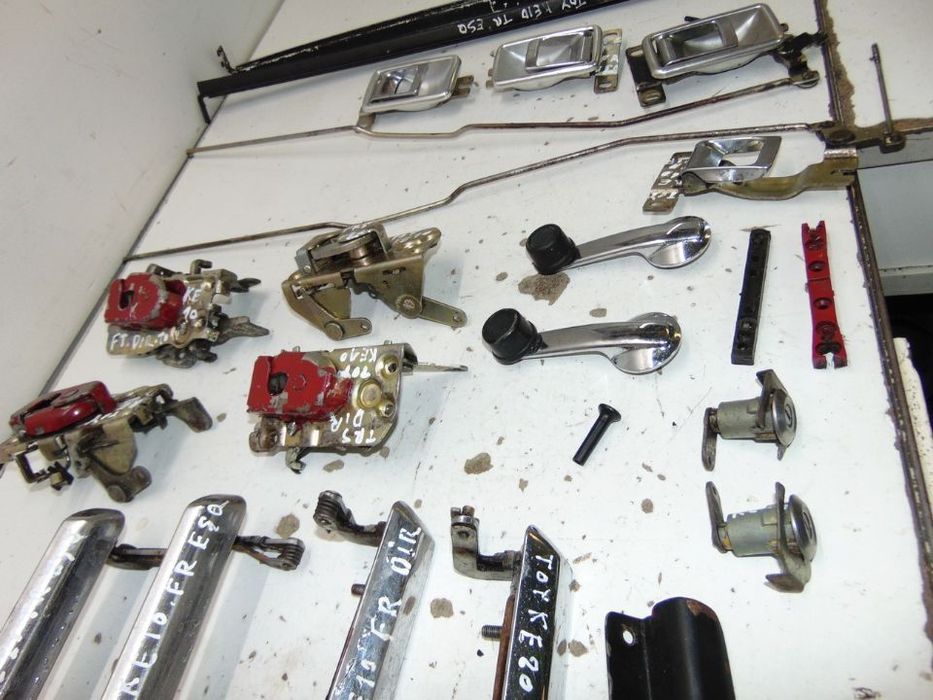 Toyota corolla ke10 várias peças