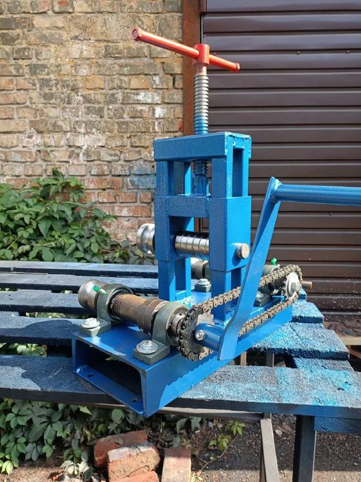 Профилегиб 80×80×2мм трубогиб с выносными валами под круглую трубу