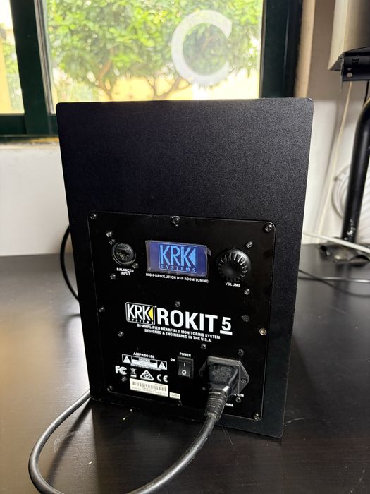 KRK Rokit 5 Gen 4 (reparação ou peças)