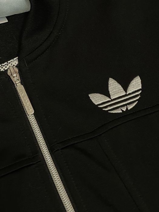 Adidas олімпійка