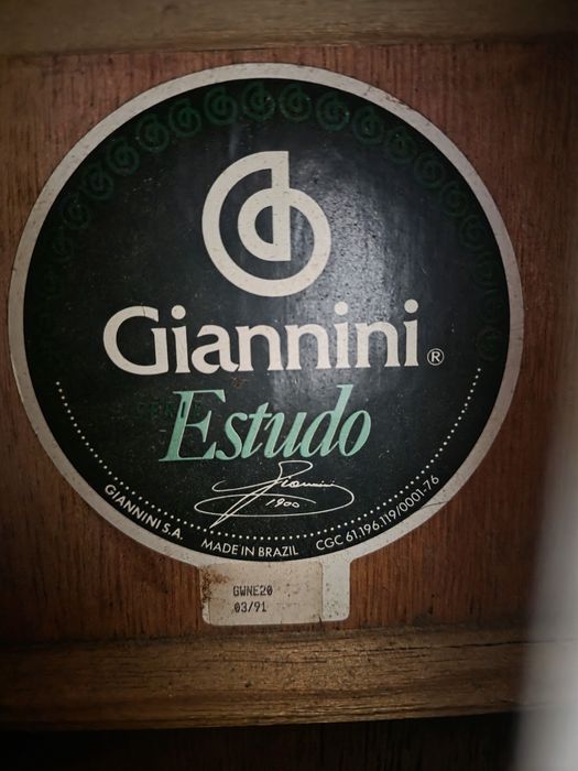 Vendo violão clássico Giannini Estudo GWNE20, fabricado no Brasil em 1