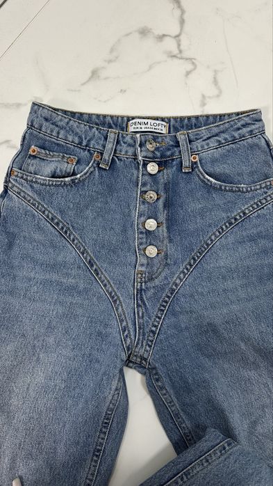 Стильні джинси синього кольору