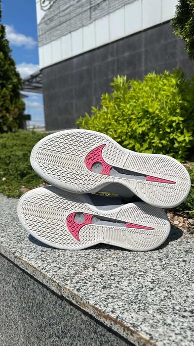 #0276 Nike Sabrina 2 [US 8 | 26 cm]