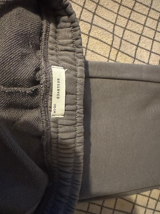 Spodnie dresowe chłopięce r. 170 Reserved