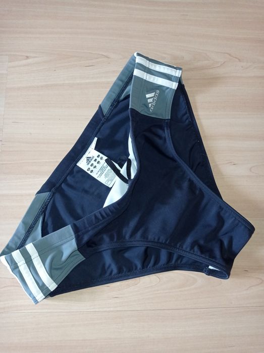 NOWE czarne kąpielówki męskie Adidas 38 majtki do kąpieli