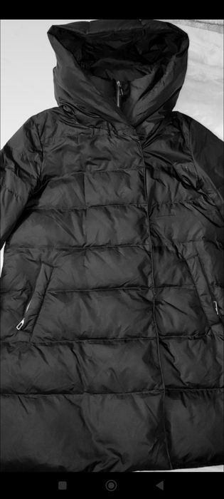 Zara s czarna puchowa kurtka