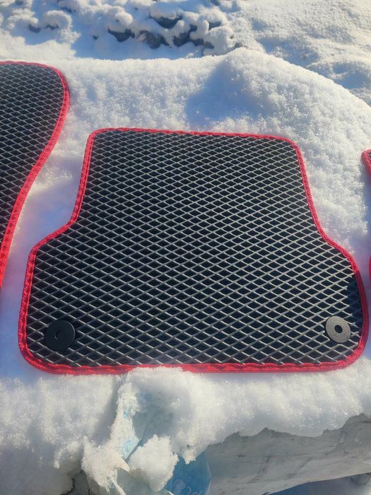 Килимки ева на Ауді А4 2006 рік