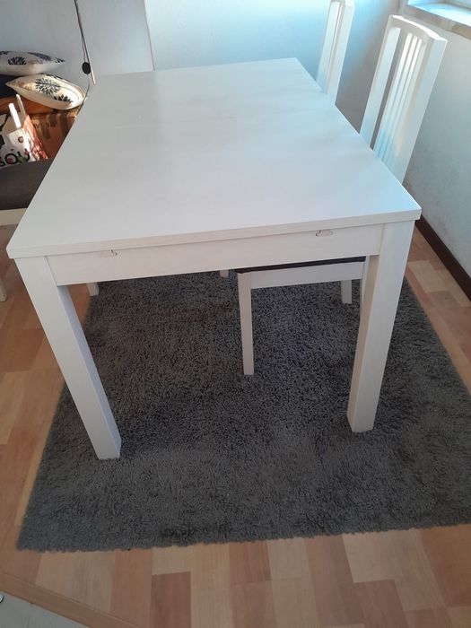 Mesa de refeição Ikea + 4 cadeiras