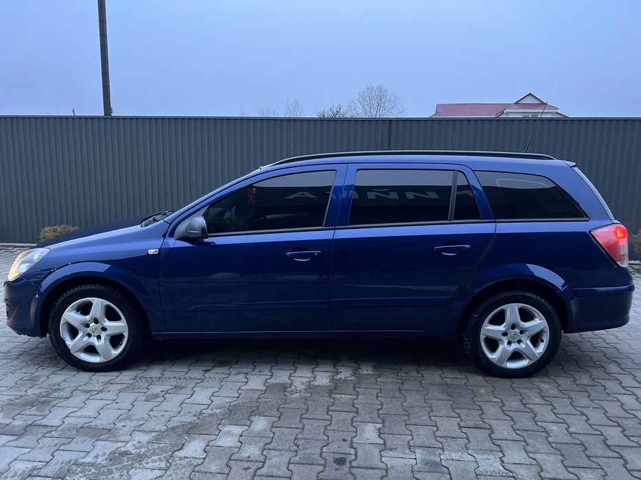 Авто без вкладень сів і поїхав.