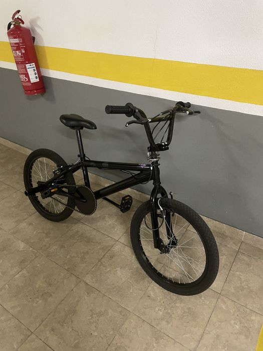 Vendo Bmx praticamente nova