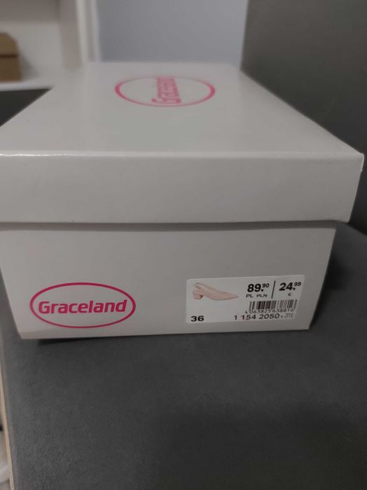 Buty r.36 na delikatnym obcasie