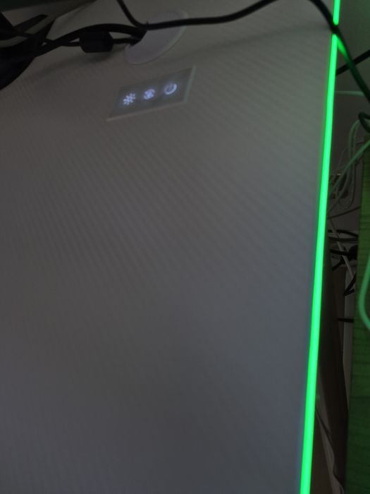 GTX 709W Luminus Secretária Gaming RGB
