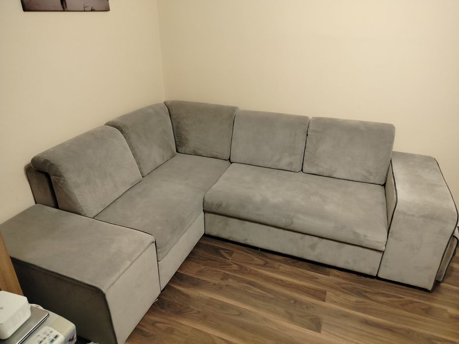 Narożnik Ibiza z funkcją spania i pufami