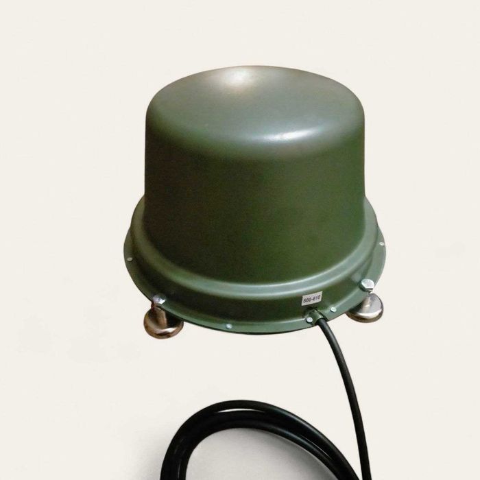 Антена квадрофілярна і для реб  290-400,390-700,650-850,800-1200 мгц