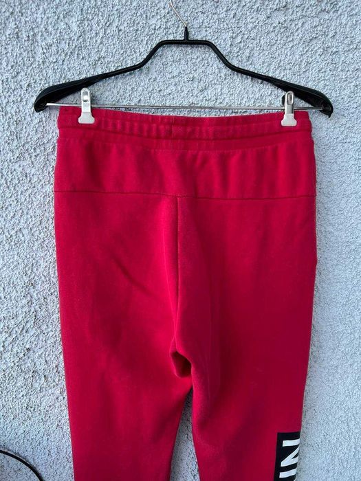 Спортивні штани Nike Air Max