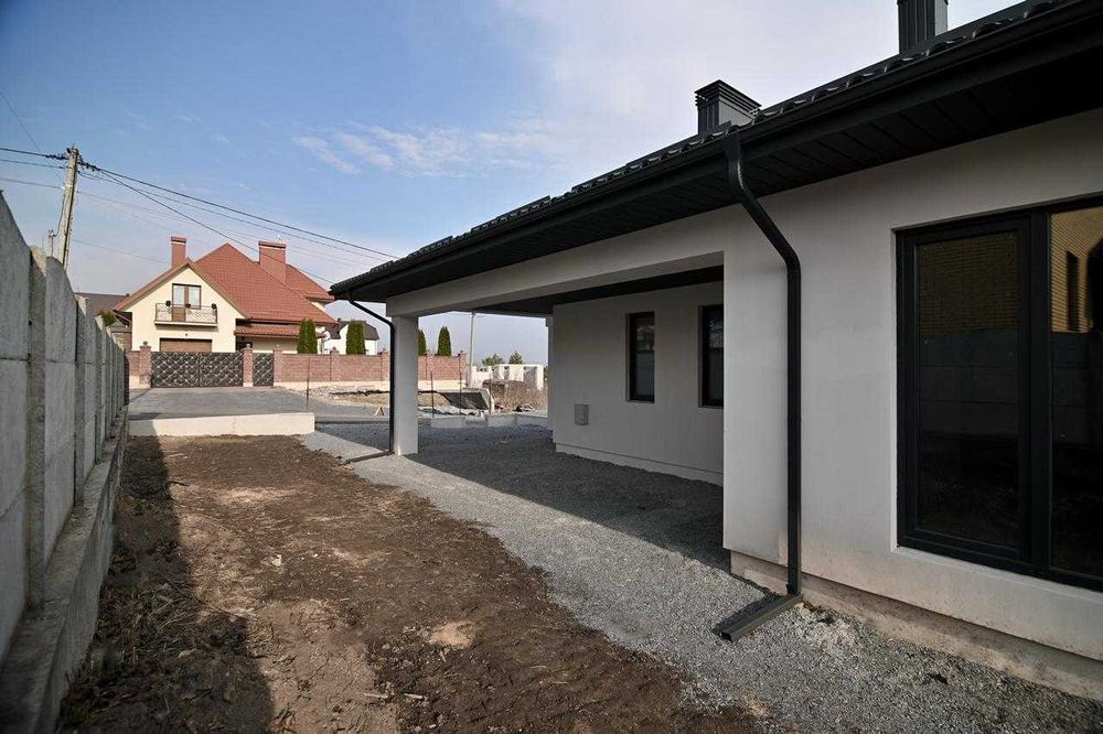 Продаж будинку з ділянкою на 10 сот 123 кв. м, на вул. Пересопницька