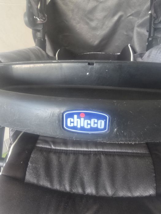 Carrinho da chicco com toldo