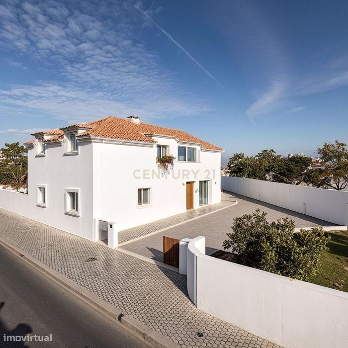 Moradia Individual Com 3 Suites