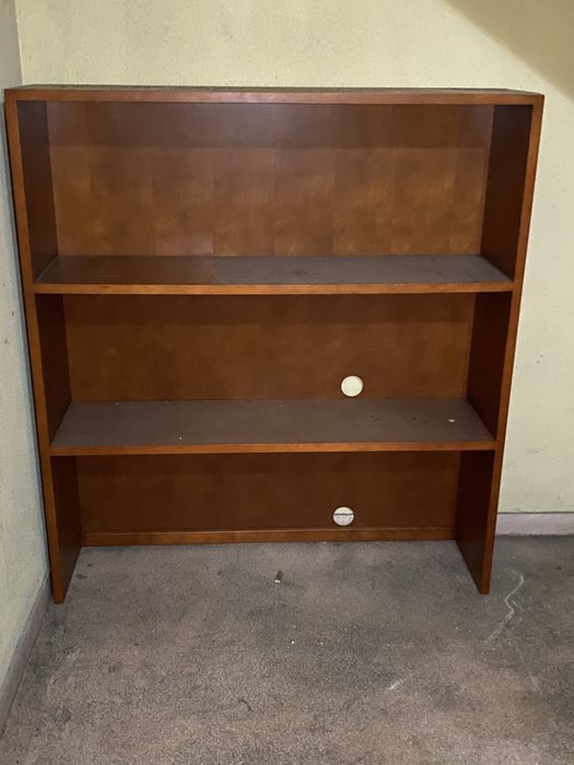 Secretaria em L com estante