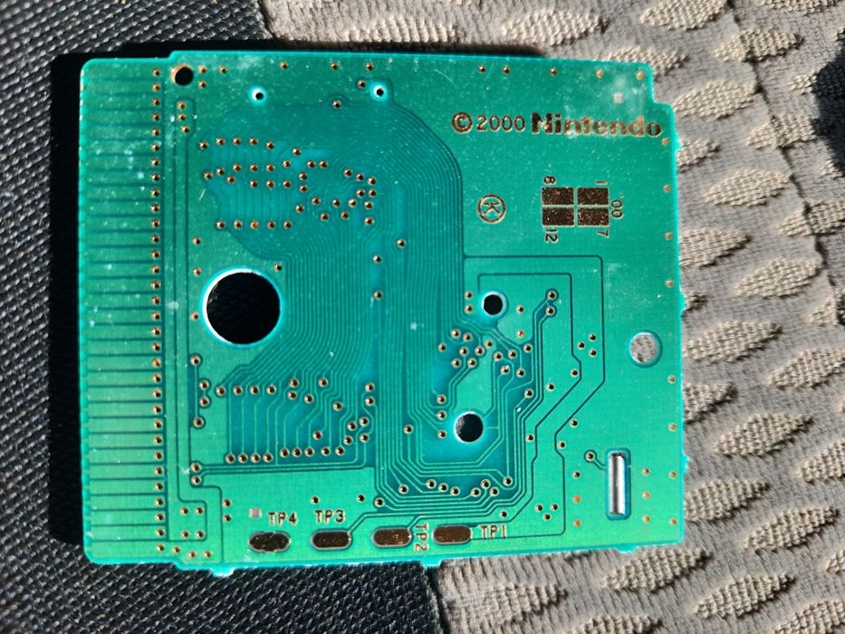 Gameboy color + pokemon silver