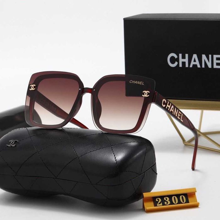 Солнцезащитные очки Chanel