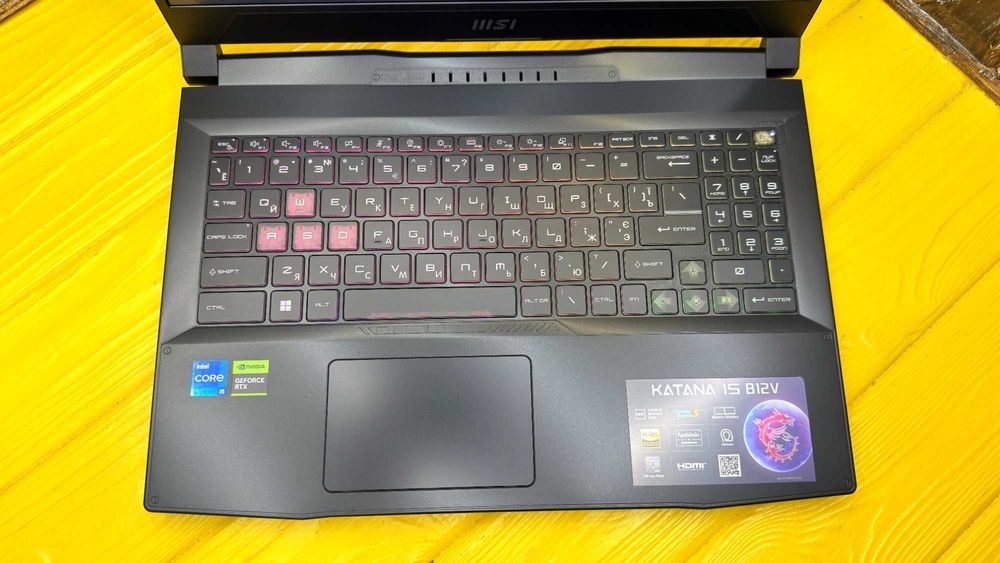 Стильний Геймерський Ноутбук Msi Katana 15 B12V /RTX 4050 6GB/ГАРАНТІЯ
