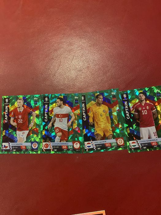 Cartas da coleção euro 2024 match attax: esmeralda e legend signature