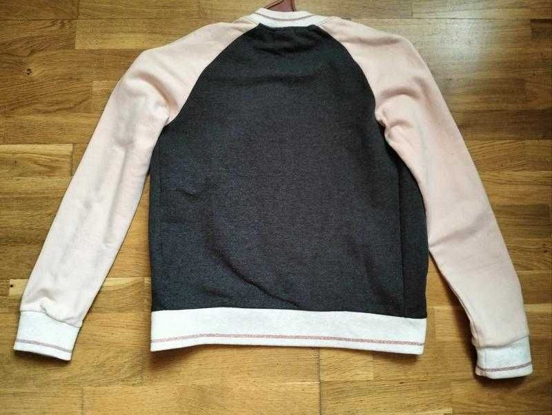 Шикарний бомбер фірми Zara