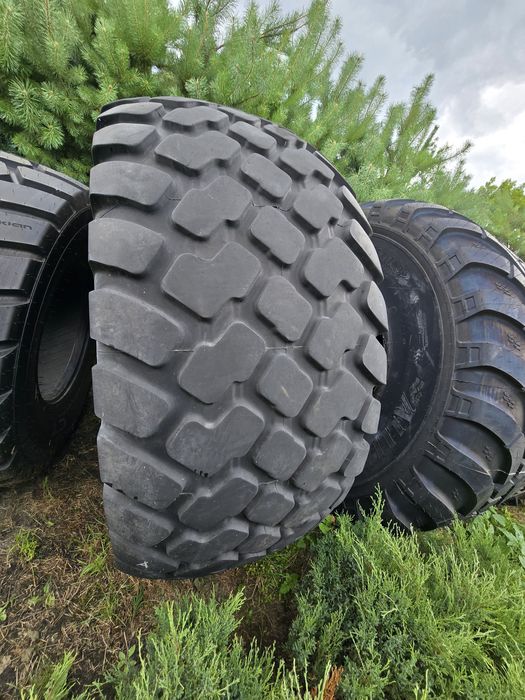 Opona  800/60R32 Alliance