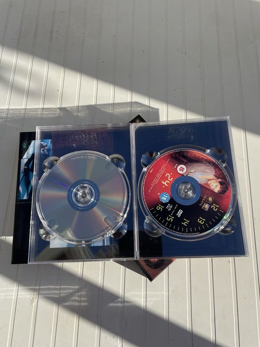 6 DVDs serie 24
