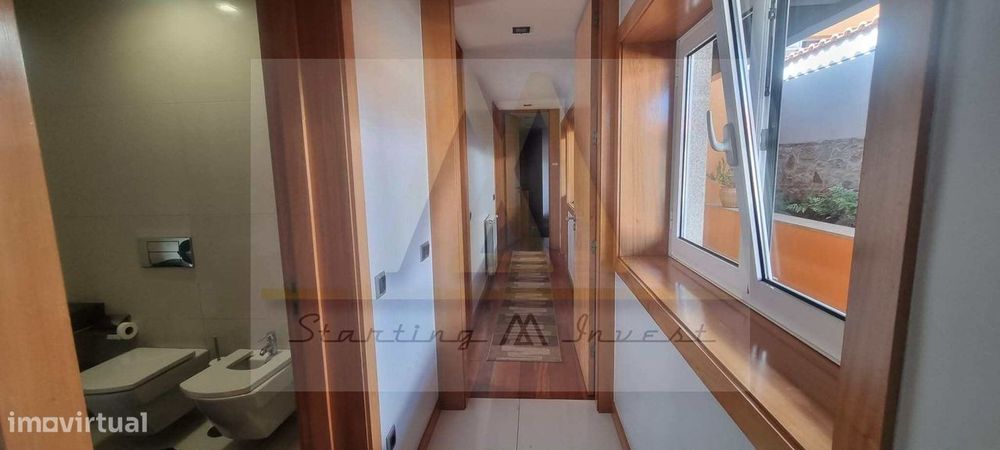 Moradia T3 mobilada com piscina. em Terroso - Póvoa de Varzim.