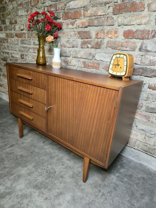 Komoda vintage prl Violetta po renowacji